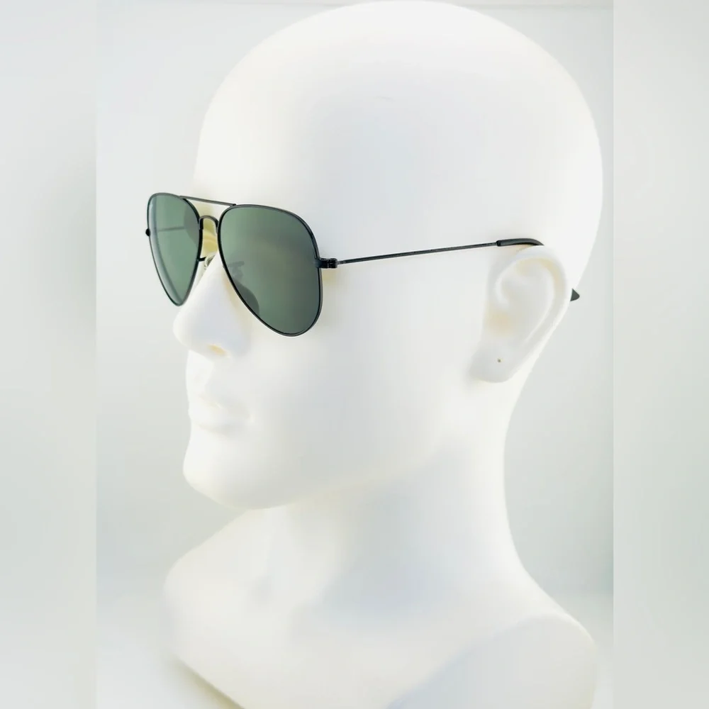 Ray-Ban Aviator Classic Sunglasses RB3025 Polished Black Frame with Green Lenses